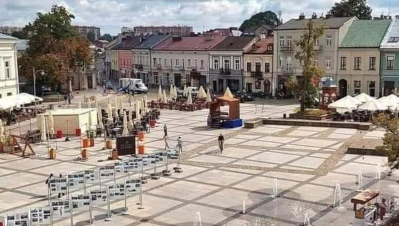 Hotelowe Pokoje Paris -Rynek Centrum- City One Кельце Экстерьер фото
